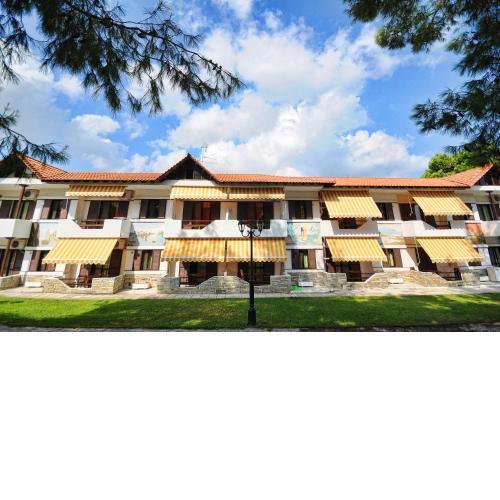 Haus Platanos Apartments & Bungalows by the Sea