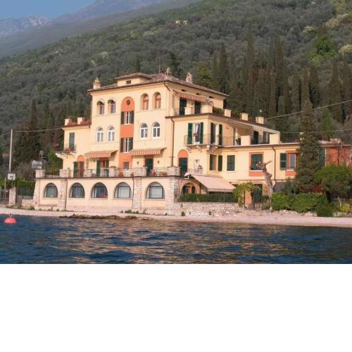 Haus Spiaggia - Ferienwohnung direkt am See