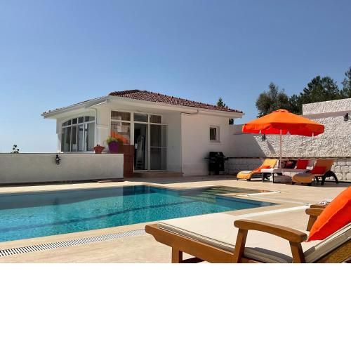 Havuzlu Doğa içinde misafir evi Üzümlü Fethiye