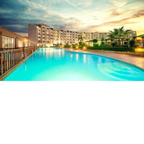 Hawaii Caesar Palace Aqua Park - Families and Couples Only