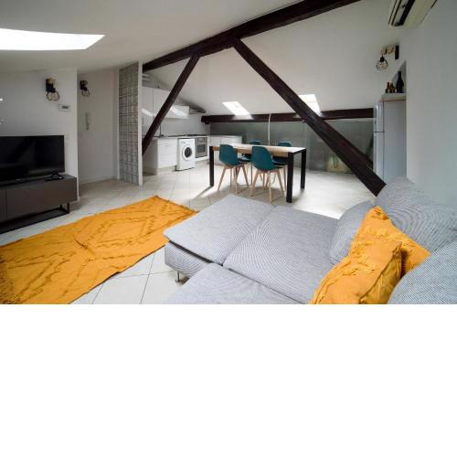 HBHALL NAVIGLI 30