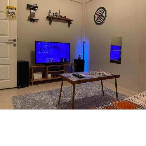Heart of downtown/chill house