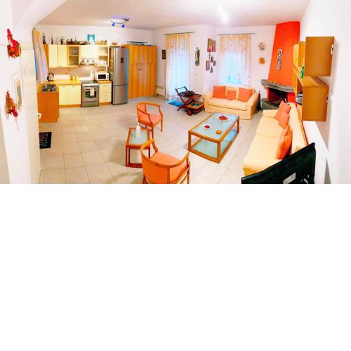 Heaven's door- Siviri maisonette