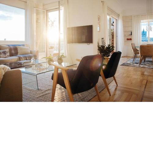 Heima Homes Serrano Penthouse