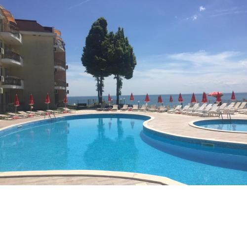 Helios Hotel