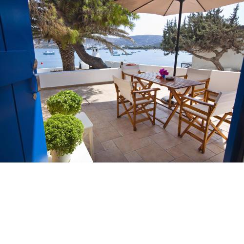 Heliotropio Studios & Apartments