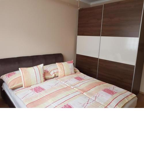 Henrietta Apartmanház