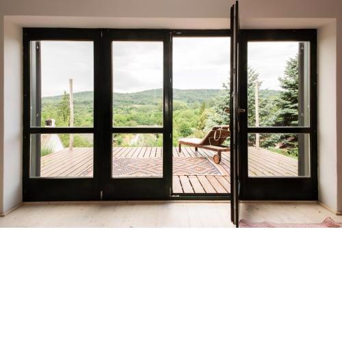 Henye holiday homes