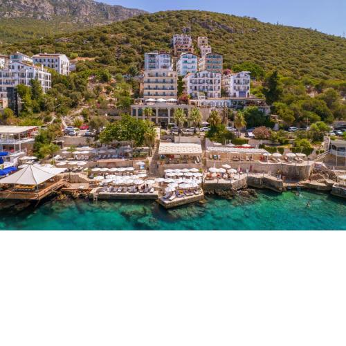 Hera Hotel