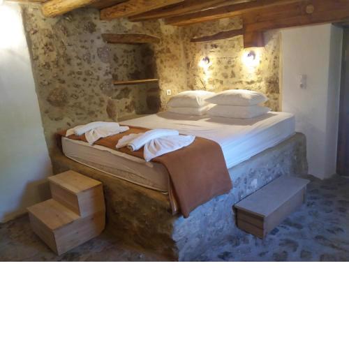 Heracles Traditional Cretan Houses