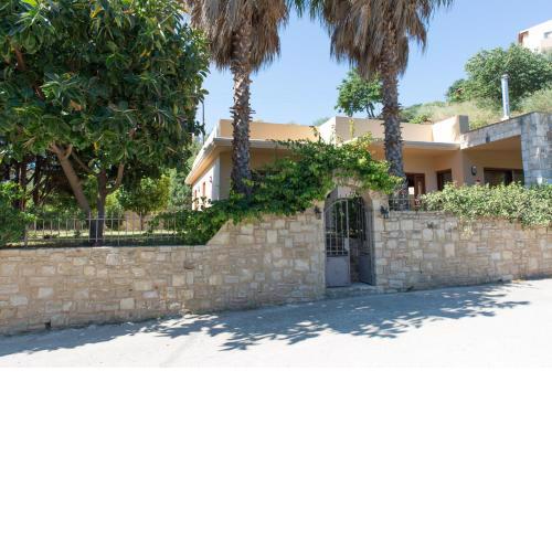 Heraklion Comfy House with Mountain View