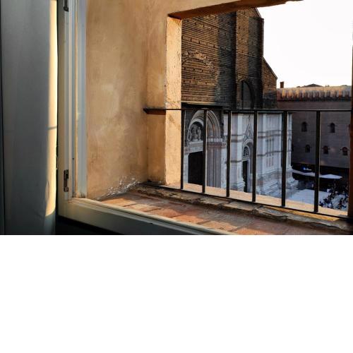 Hercolani Apartment