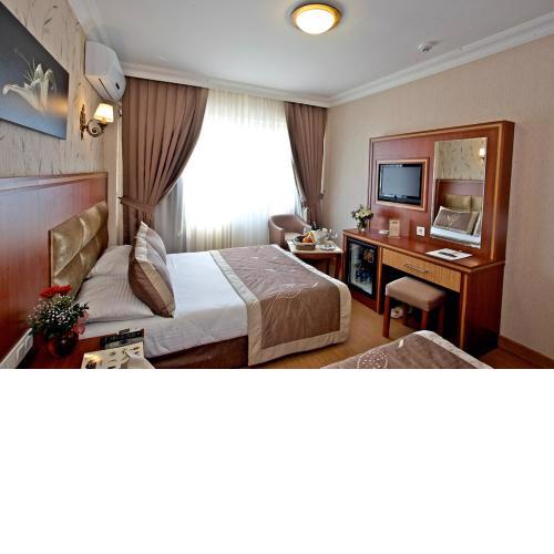 Hermanos Hotel