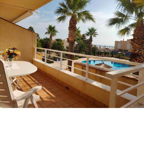 Hermoso apartamento con vistas al mar