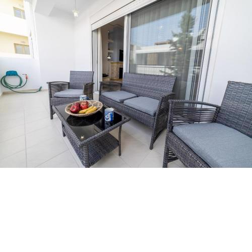 Heronissos Apartment