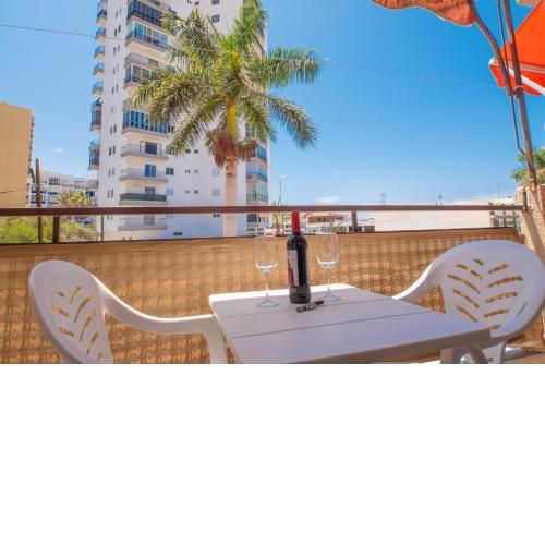 Hey Home 126 Apartamento en la playa con piscina