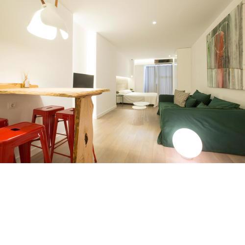High-End Luxury Apartment