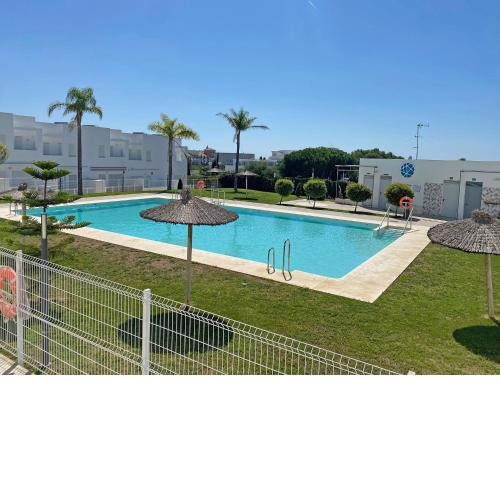 High standard terraced house in residential area with shared pool Selecta Fontanilla 4 days minimum requirement