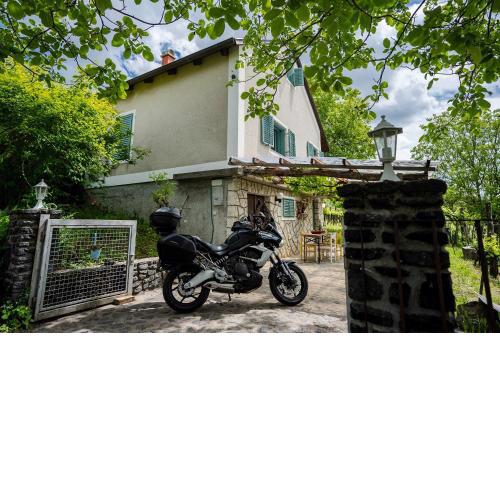 HillSide Gasthaus 2