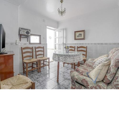 Hilltop Holiday Home in Villanueva de San Juan
