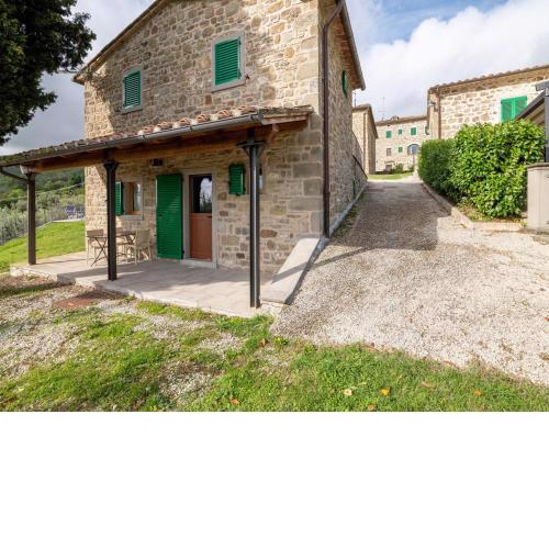 Historic farmhouse in Caprese Michelangelo with Pool