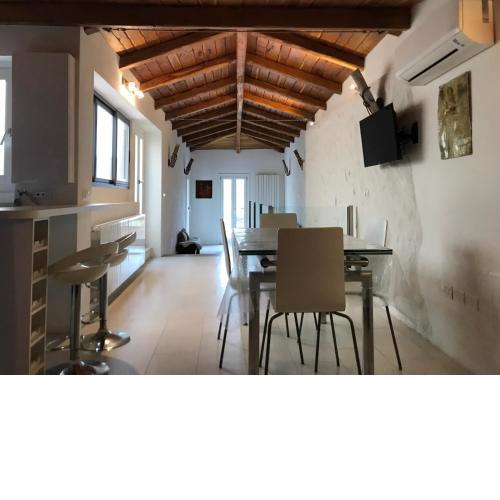Historic Tropea, spacious w/ views