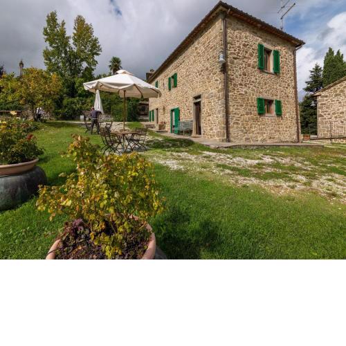 Historical Farmhouse at the foot of the Apennines in Tuscany