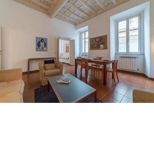 History and modernity meet by Piazza Navona – Wifi, Elevator, AC