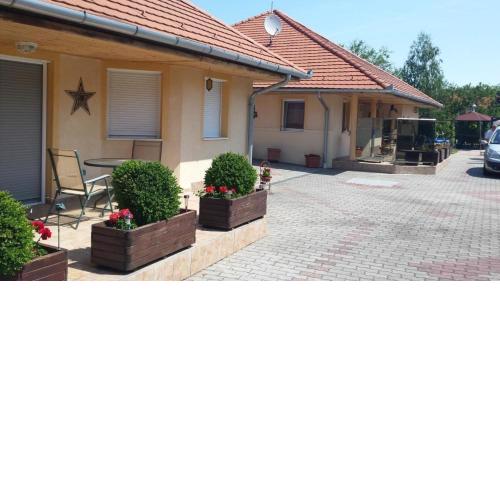 Hochwertiges Ferienhaus " Familienidylle" für 4-8 Personen mit Pool,Klimaanlage,Gartensauna nur wen