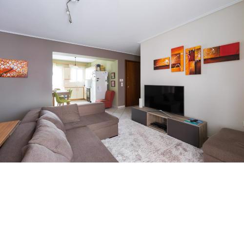 Holargos Metro Rooms