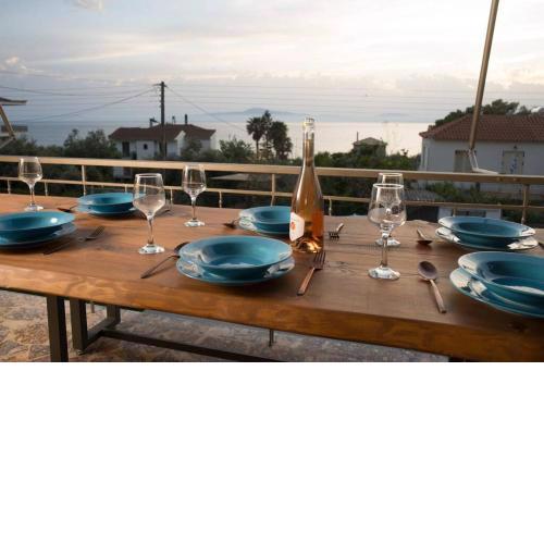 Holiday Alchemy- Apt just 100m to sea