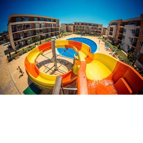 Holiday and Orchid Fort Noks Apartments