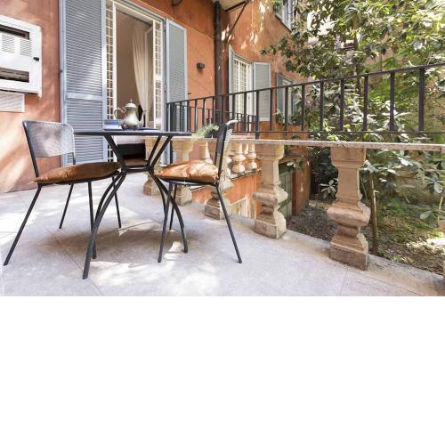 Holiday Apartment Bernini Near The Trevi Fountain - 4 Bedroom
