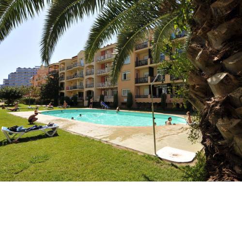 Holiday apartment in a complex near the sea