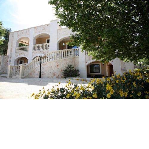 Holiday Gli Archi