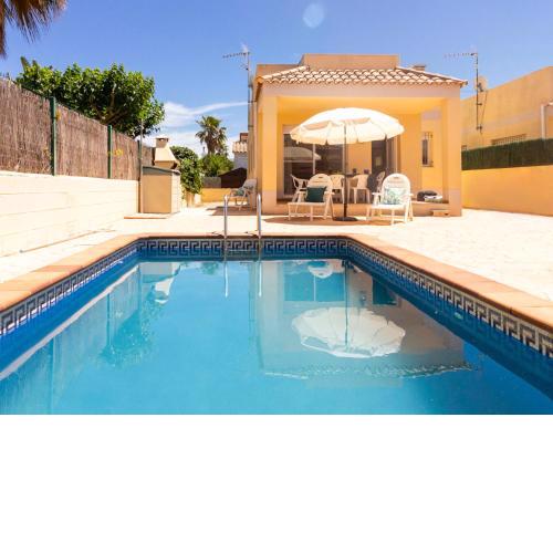 Holiday Home 1 Casas