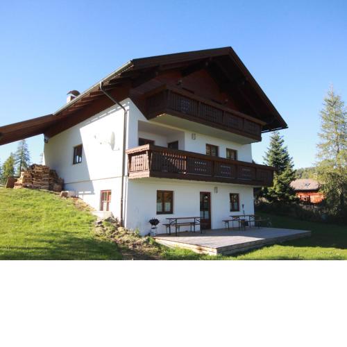 Holiday Home Almvilla