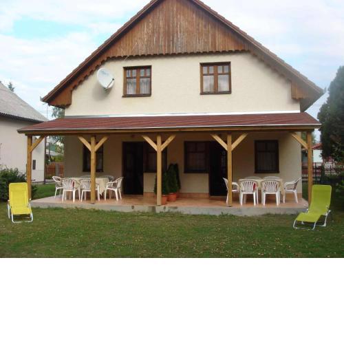 Holiday home Balatonkeresztur 12