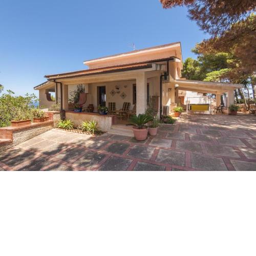 Holiday Home Cala Bianca