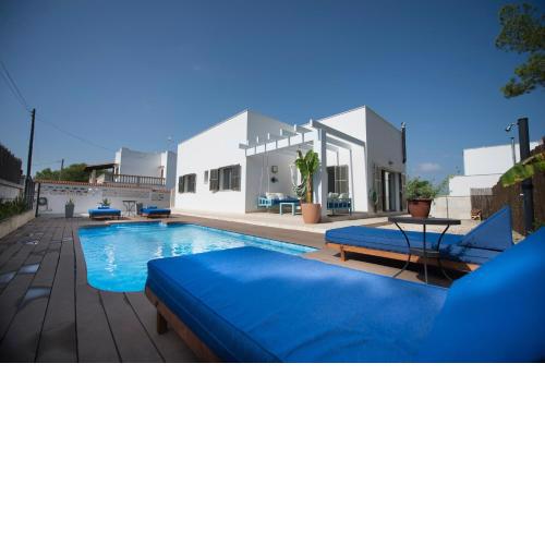 Holiday Home Cala Llombards piscina, wifi, seguridad y relax