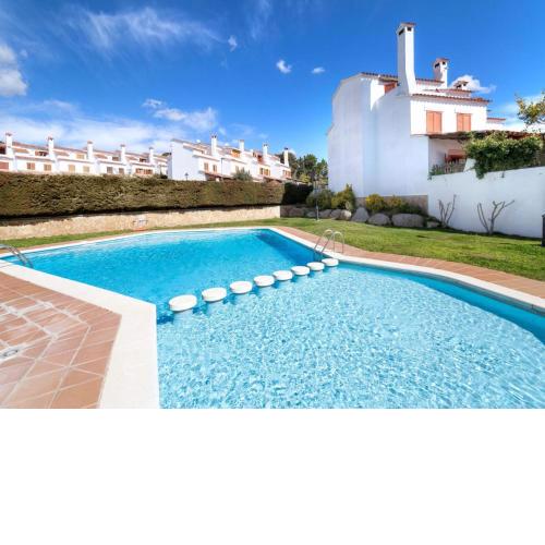 Holiday Home Canaries-1