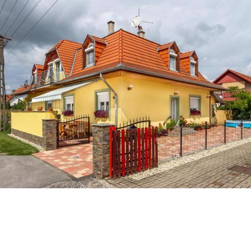 Holiday Home Colore