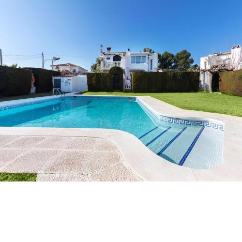 Holiday Home Eden Park 2