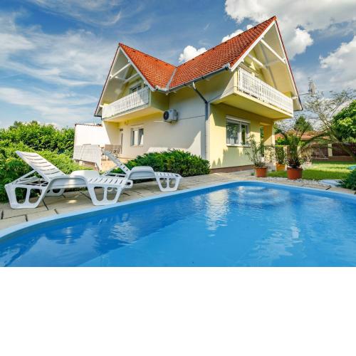 Holiday Home Edina