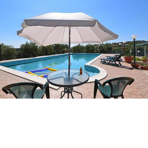 Holiday Home Floridia - ISI02266-F