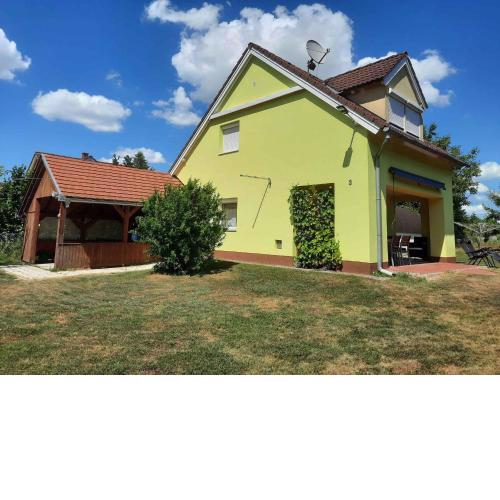 Holiday home in Balatonbereny 34653
