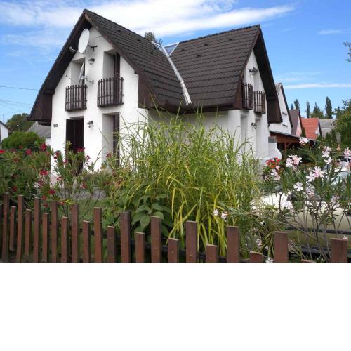 Holiday home in Balatonfenyves 18433