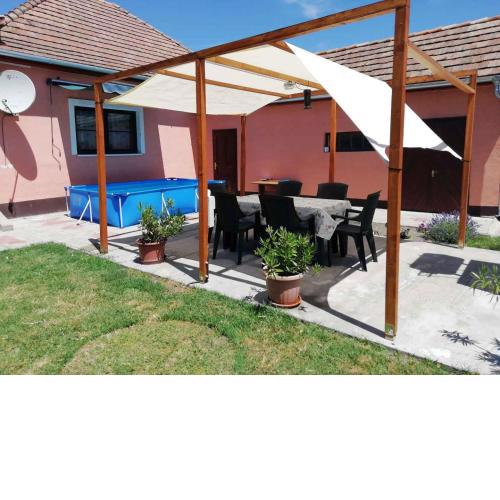 Holiday home in Balatonkeresztur 38011
