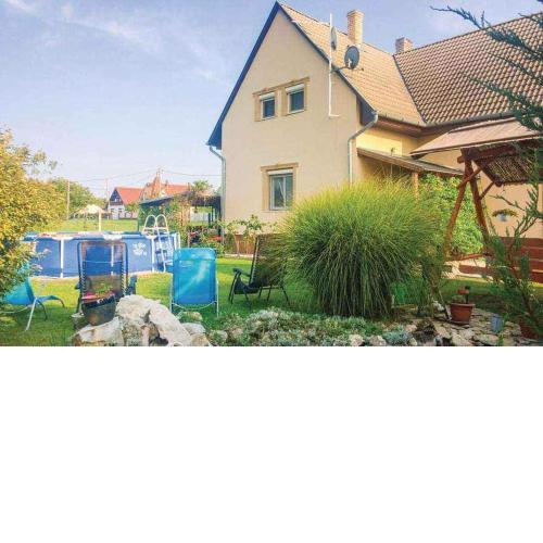 Holiday home in Balatonkeresztur 41050