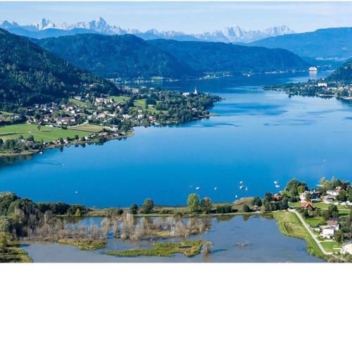 Holiday home in Bodensdorf am Ossiachersee with views